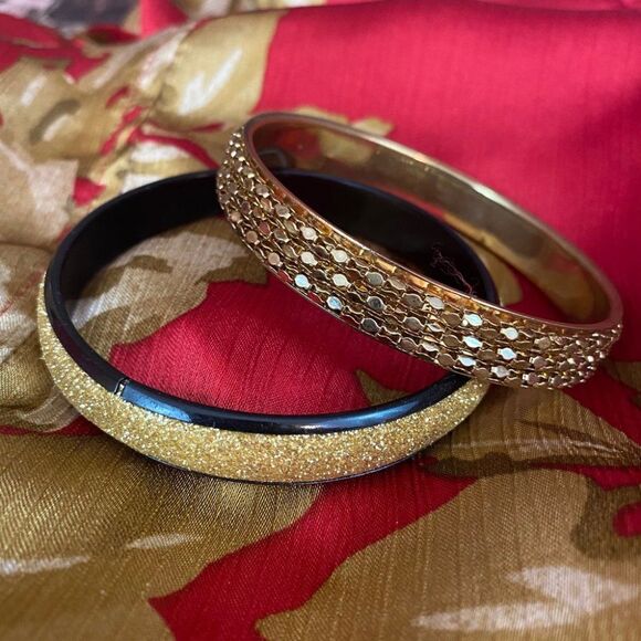 Gold Bangle Bracelets Set of Two Size Small Medium - Picture 1 of 6